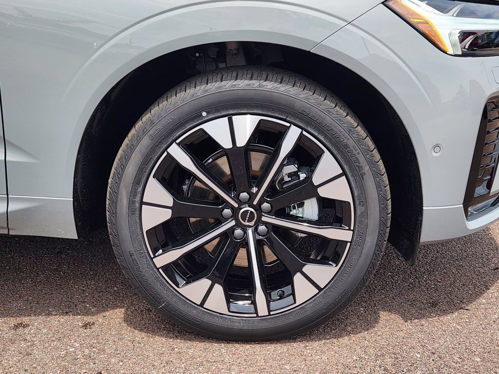 New 2026 Volvo XC60 B5 Plus w/ Climate Package AWD/4WD image 30