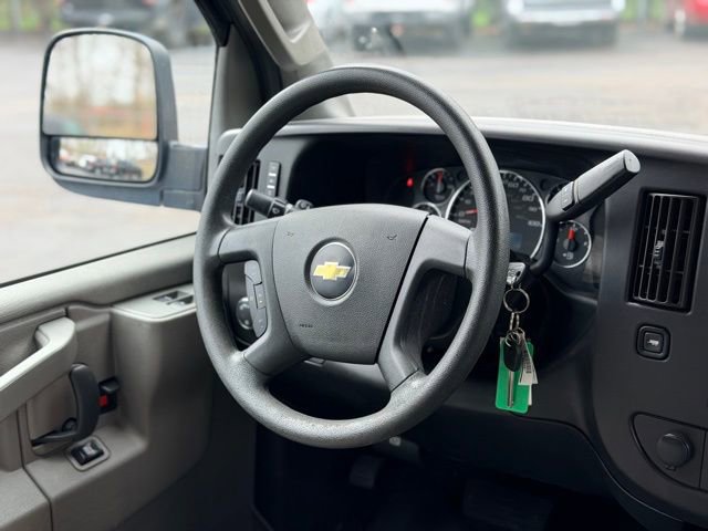 Used 2018 Chevrolet Express 2500 w/ Driver Convenience Package RWD image 17