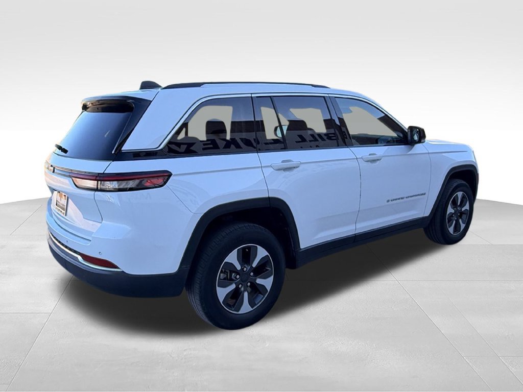 Used 2023 Jeep Grand Cherokee 4WD 4xe image 7