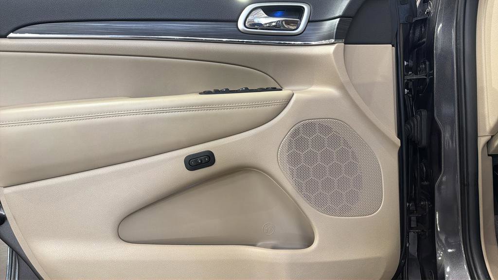 Used 2019 Jeep Grand Cherokee Limited w/ Mopar Chrome Edition Group image 20