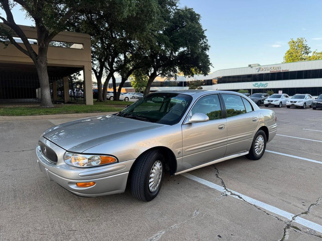 Used 2005 Buick Le Sabre Custom FWD image 2
