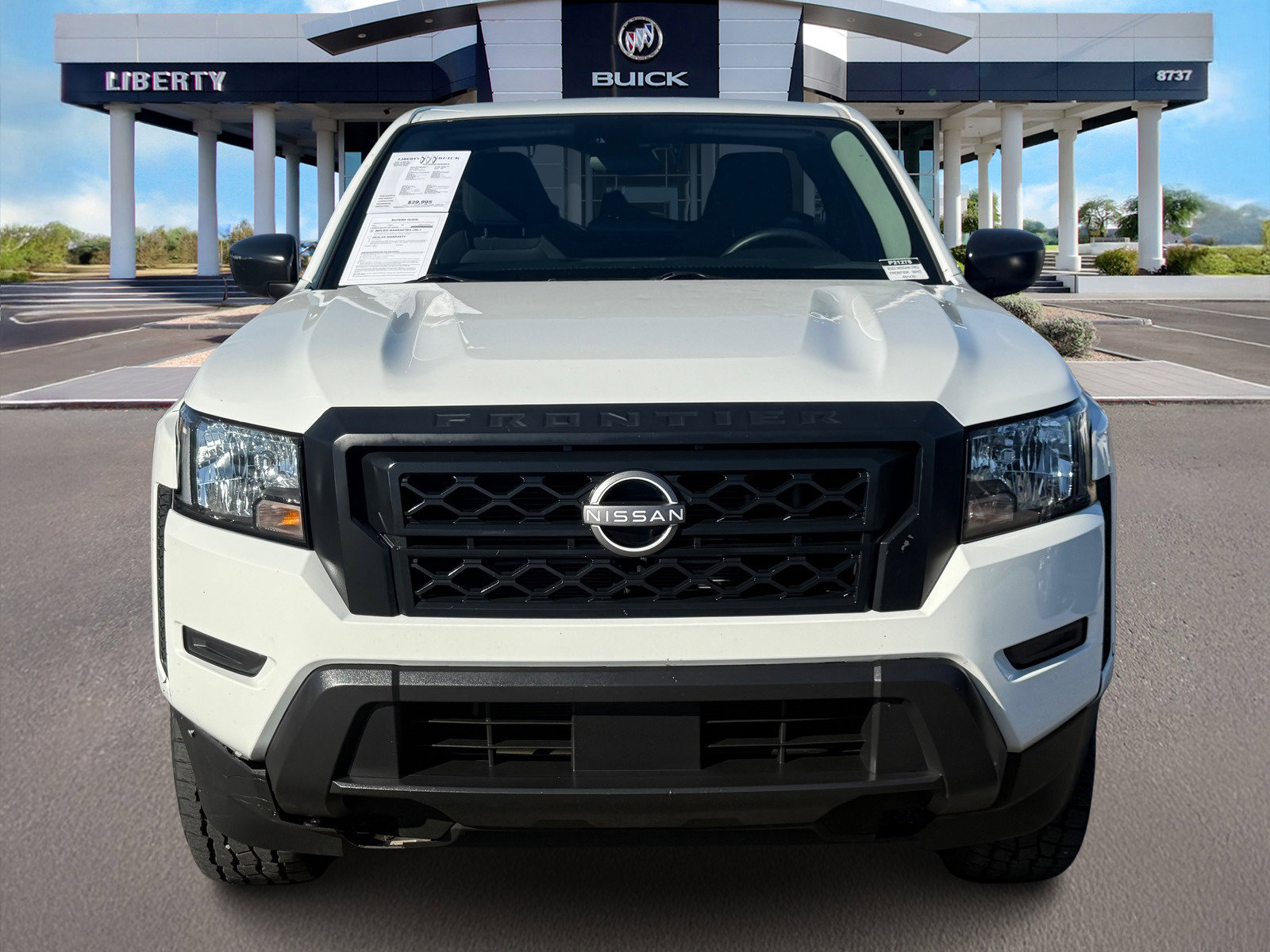 Used 2022 Nissan Frontier S image 4