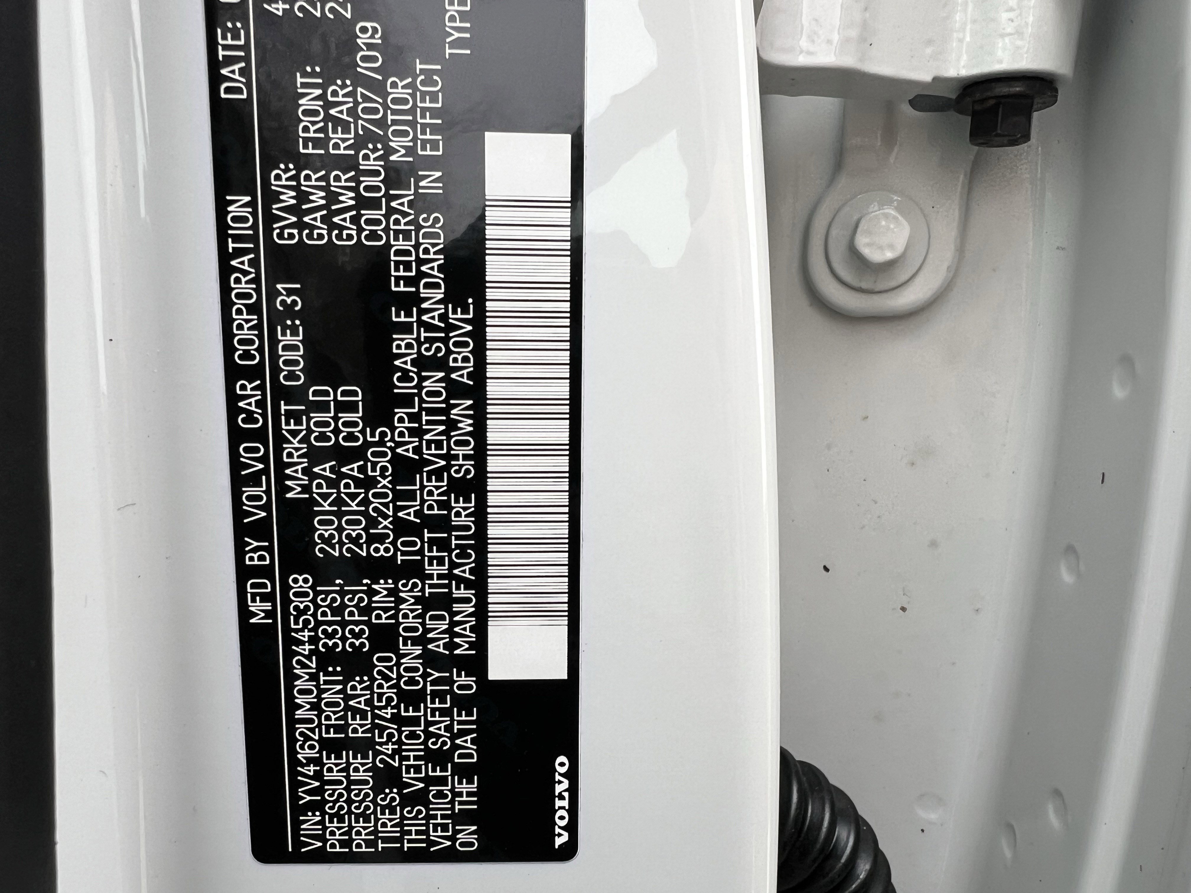 Used 2021 Volvo XC40 T5 R-Design w/ Advanced Package image 37