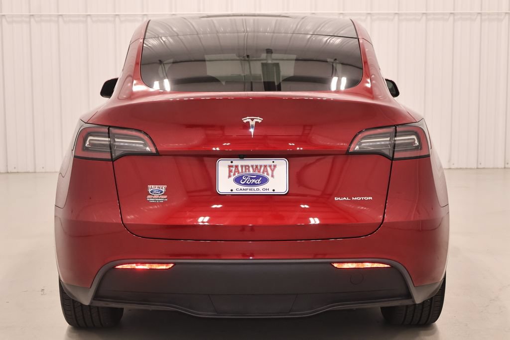 Used 2025 Tesla Model Y Long Range AWD/4WD image 8