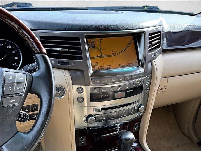 Used 2011 Lexus LX 570 4WD w/ Luxury Pkg w/Pre-crash image 8