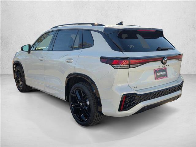 New 2026 Volkswagen Tiguan SE R-Line image 9