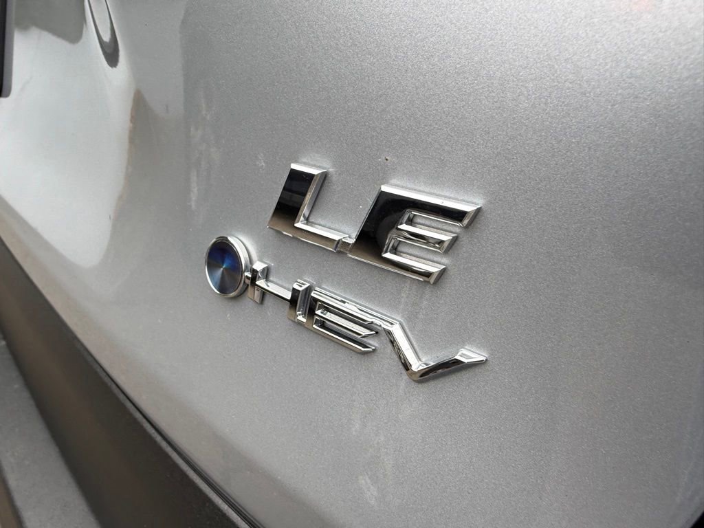 Certified 2025 Toyota RAV4 LE image 9