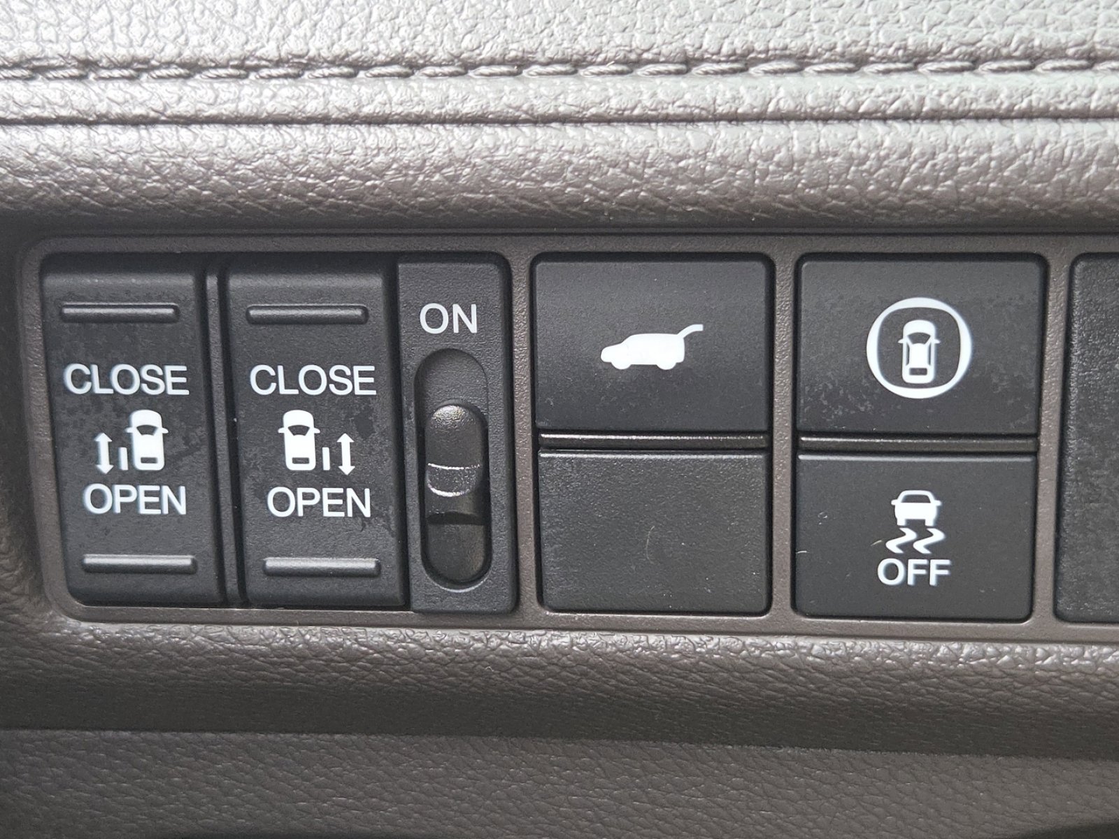 Certified 2024 Honda Odyssey EX-L image 10