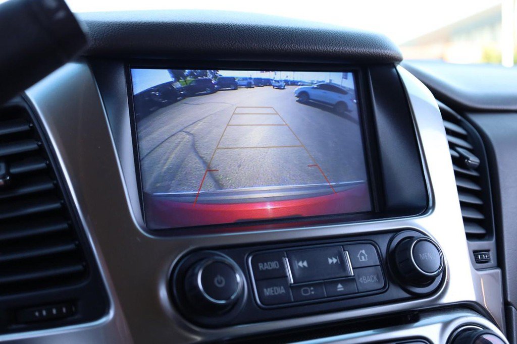 Used 2020 Chevrolet Suburban Premier AWD/4WD image 13