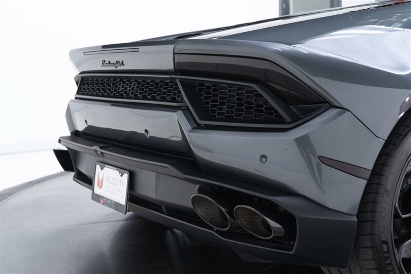 Used 2016 Lamborghini Huracan LP 580-2 RWD image 26