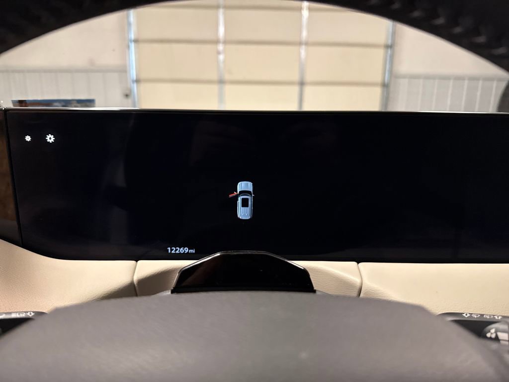 Used 2025 Nissan Armada Platinum w/ Convenience Package image 11