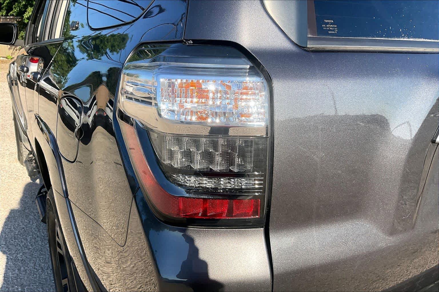 Used 2023 Toyota 4Runner SR5 AWD/4WD image 28