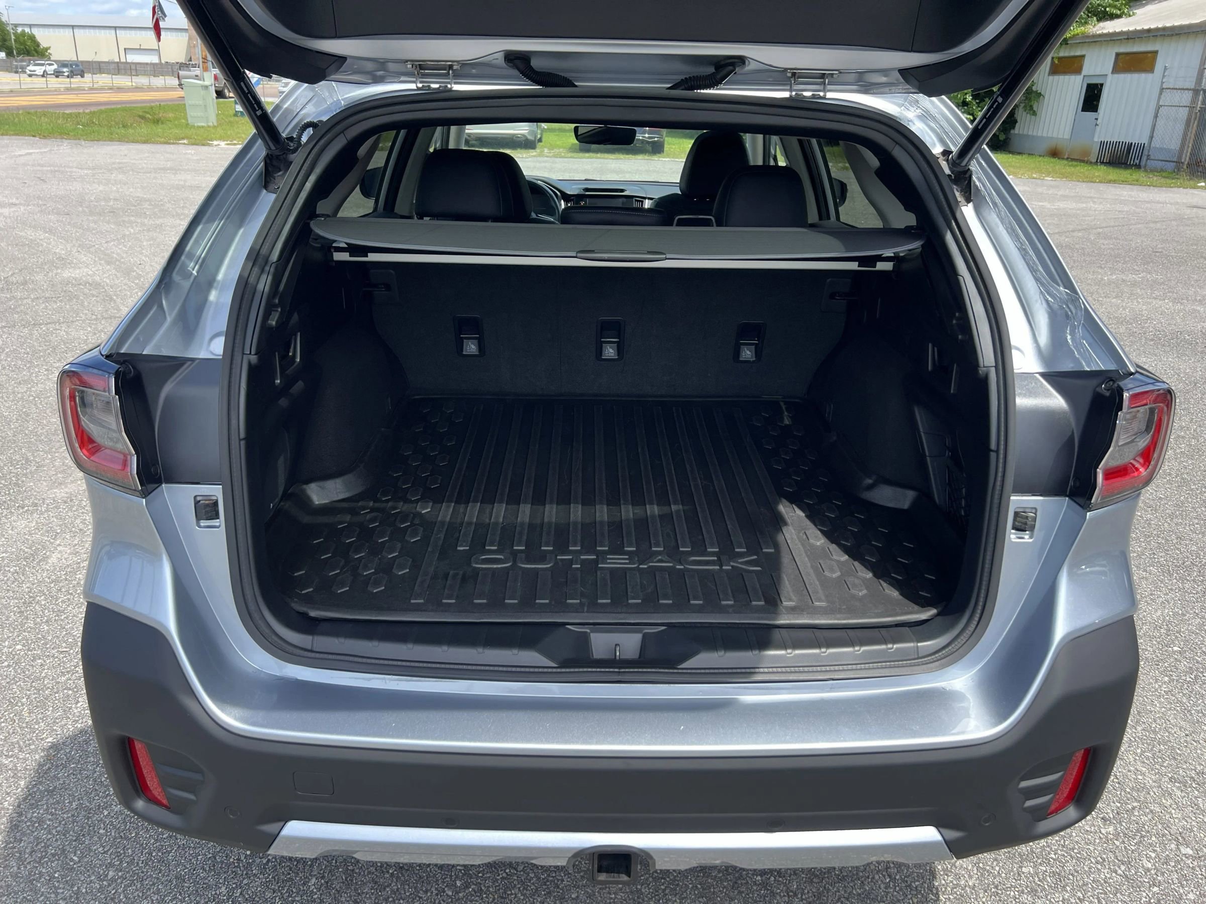 Used 2022 Subaru Outback Limited XT AWD/4WD image 18