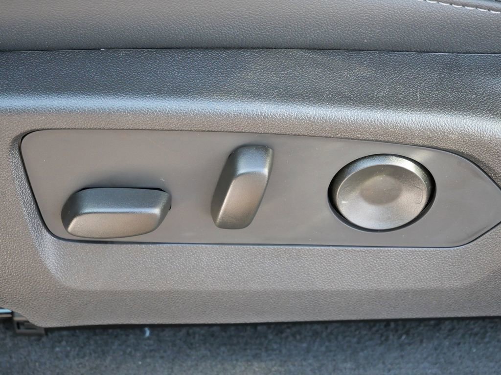 New 2026 GMC Canyon Elevation w/ Convenience Package image 37