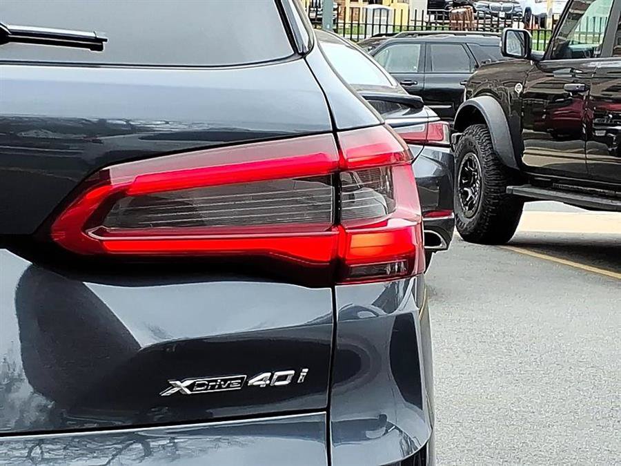 Used 2019 BMW X5 xDrive40i w/ Premium Package 2 AWD/4WD image 13