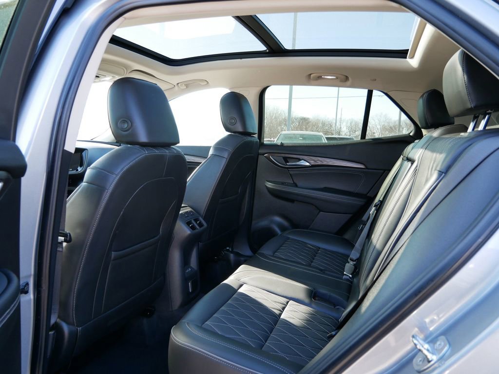 Used 2023 Buick Envision Avenir image 22