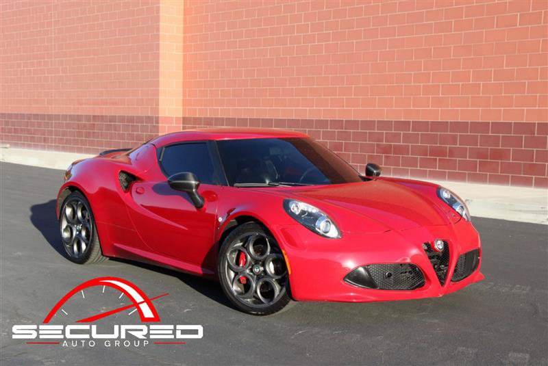 Used 2015 Alfa Romeo 4C Launch Edition w/ Convenience Group RWD image 1