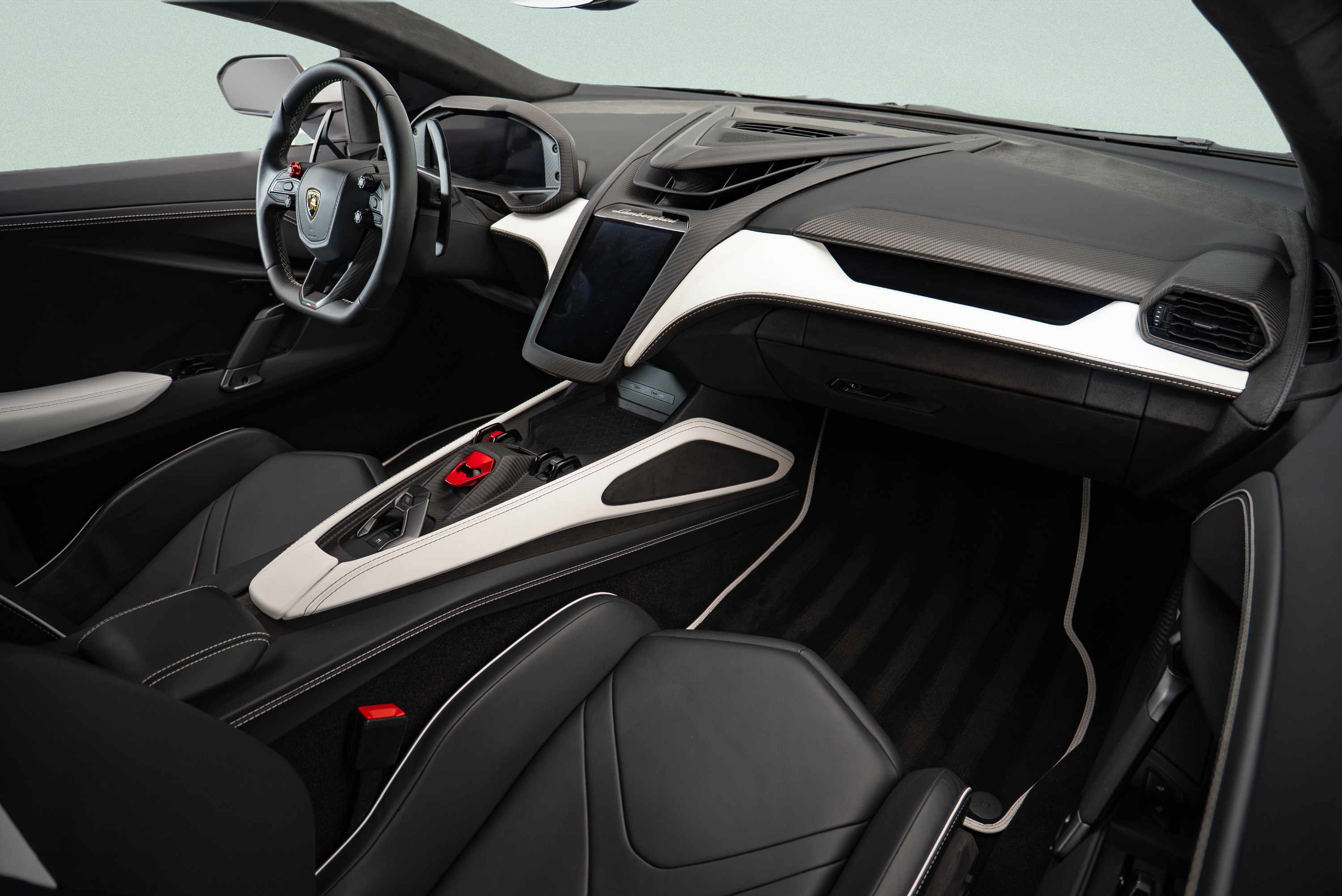 Used 2024 Lamborghini Revuelto AWD/4WD image 8