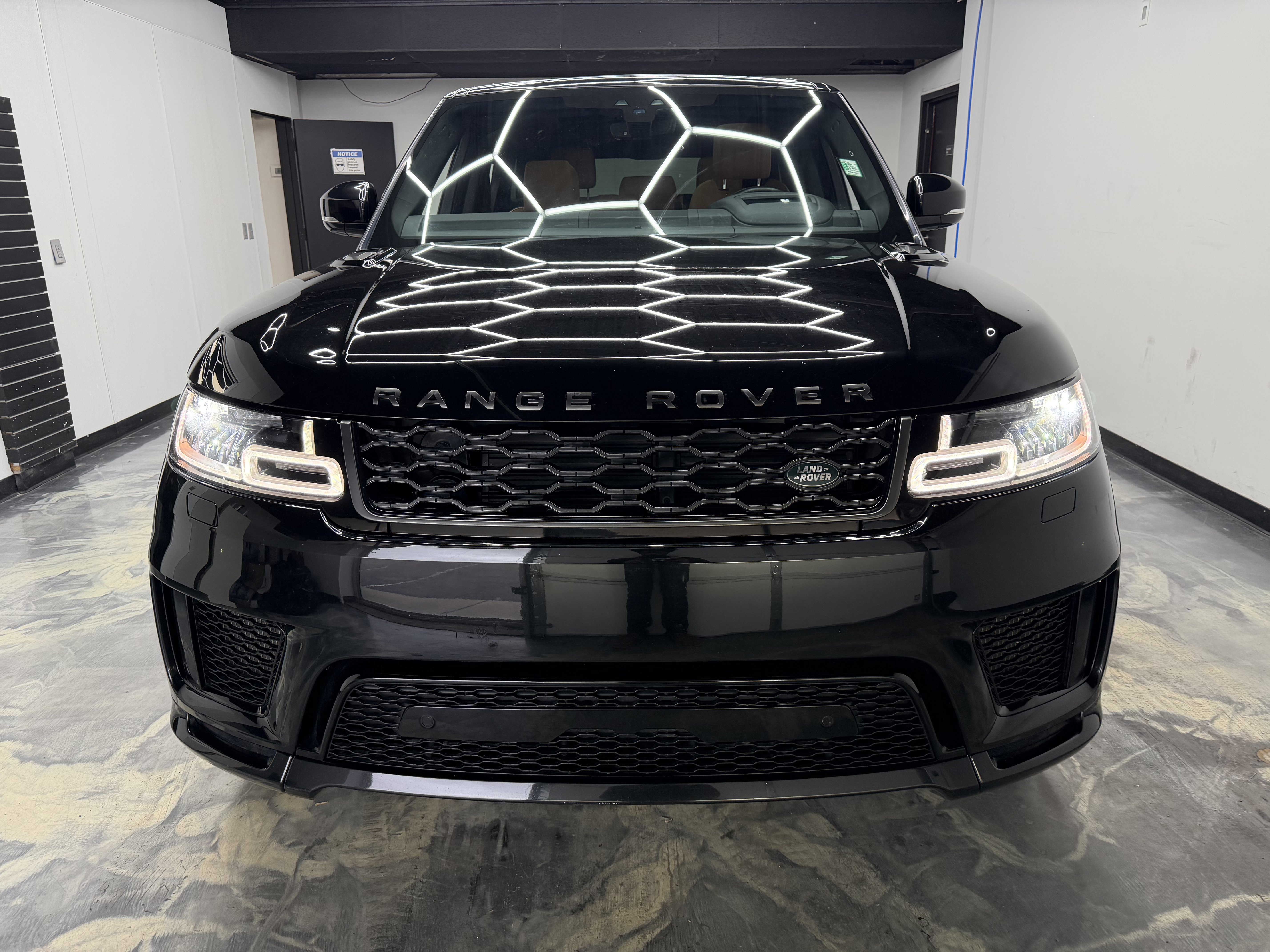 Used 2019 Land Rover Range Rover Sport Supercharged image 9
