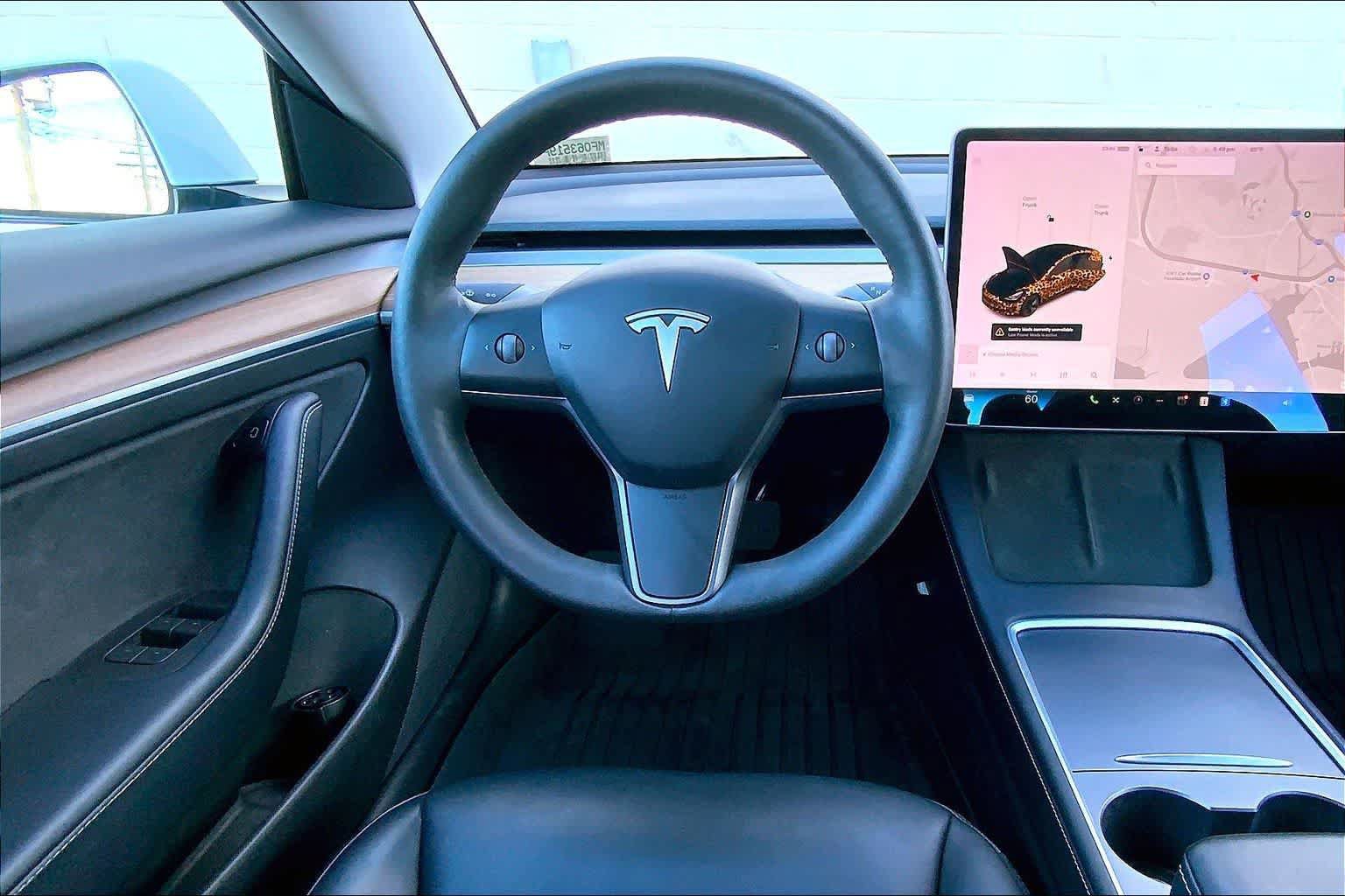 Used 2021 Tesla Model 3 Standard Range Plus RWD image 14