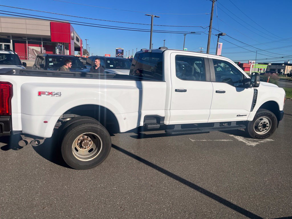 Used 2024 Ford F350 XL w/ FX4 Off-Road Package AWD/4WD image 5