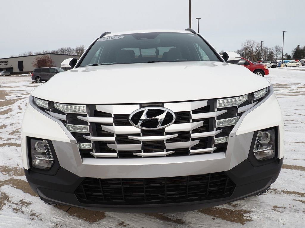 Used 2023 Hyundai Santa Cruz SEL w/ Activity Package image 2