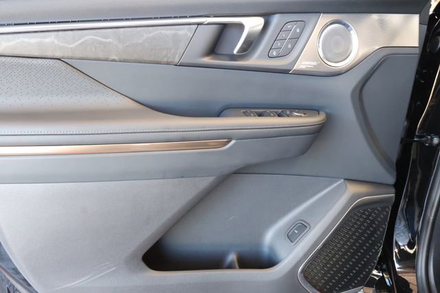 New 2026 Buick Enclave Avenir w/ Super Cruise Package image 12