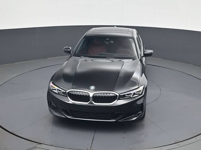 Used 2025 BMW 330i xDrive Sedan w/ Premium Package AWD/4WD image 14
