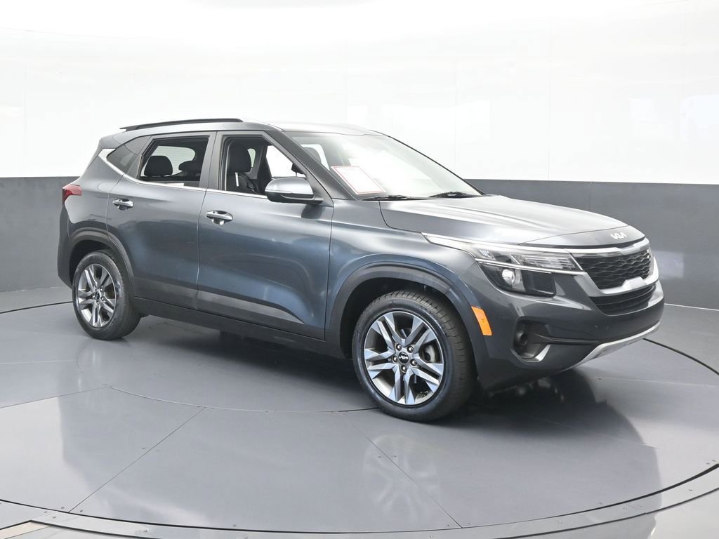 Used 2023 Kia Seltos S w/ Navigation Package image 8