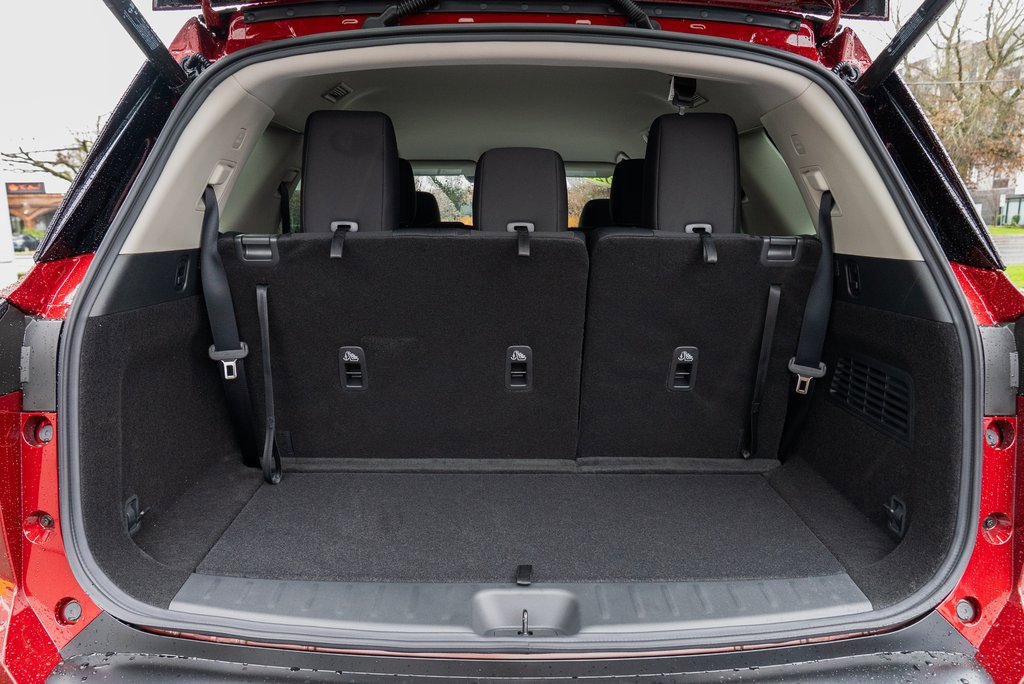 New 2026 Nissan Pathfinder SV image 9