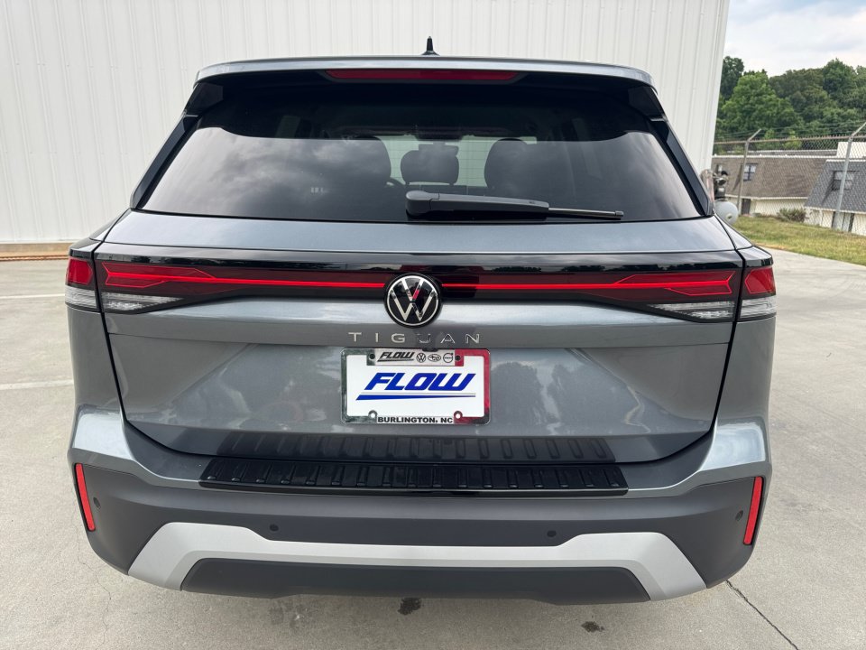 Certified 2026 Volkswagen Tiguan S w/ 18" Wheel Package FWD image 18