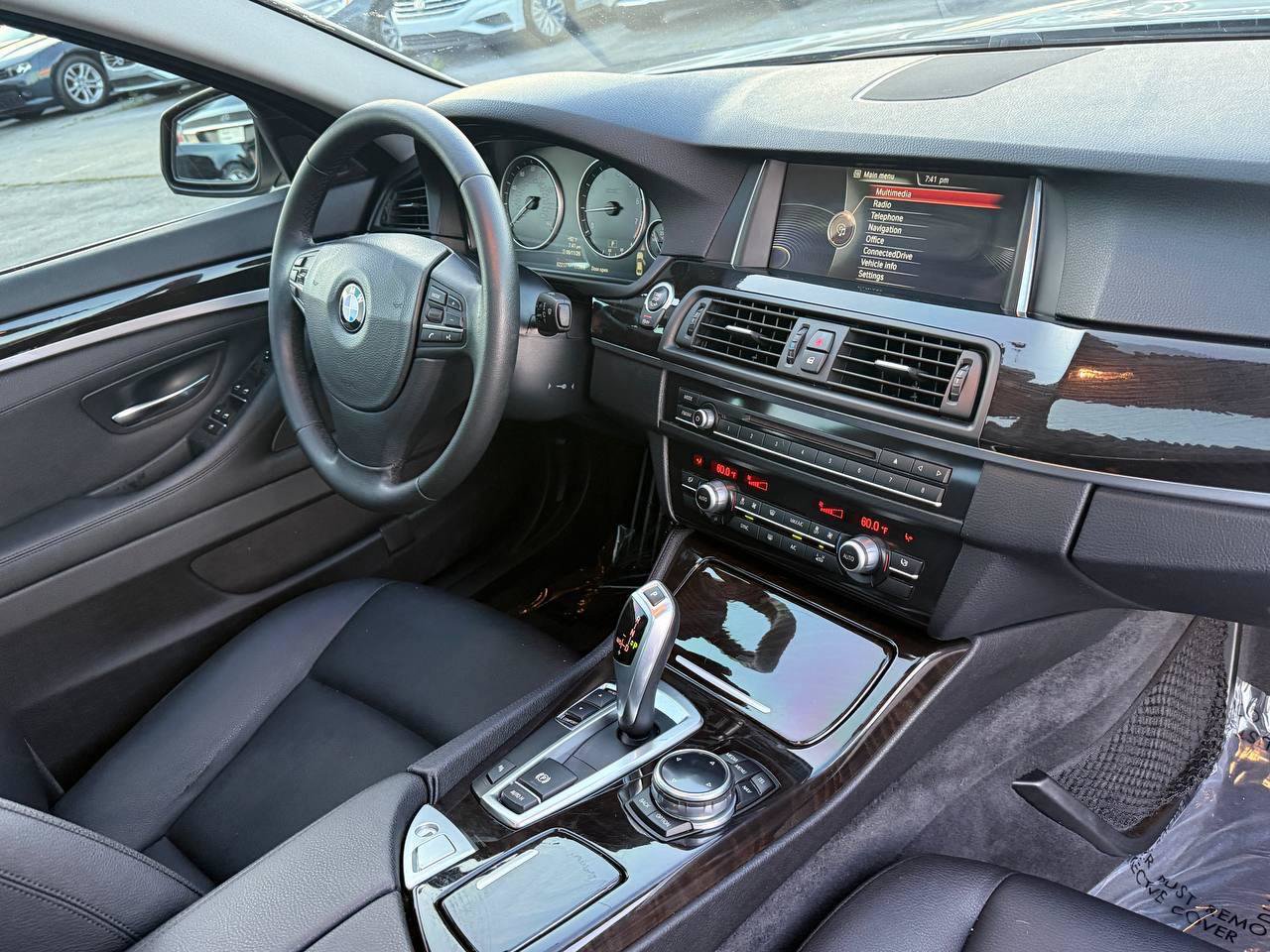 Used 2014 BMW 528i Sedan RWD image 22