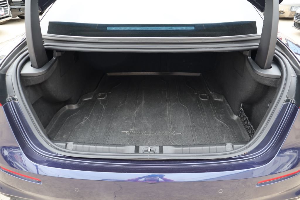 Used 2019 Maserati Ghibli GranLusso RWD image 19