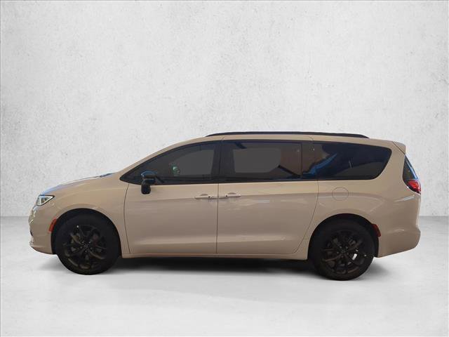 New 2026 Chrysler Pacifica Limited w/ S Appearance Package image 5