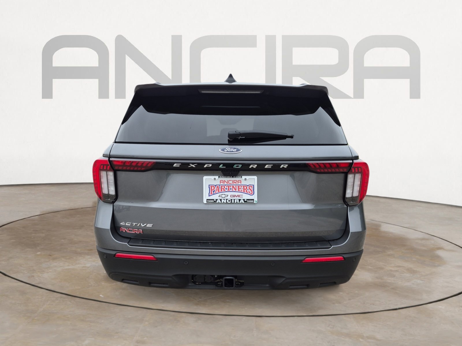 Used 2025 Ford Explorer Active RWD image 9