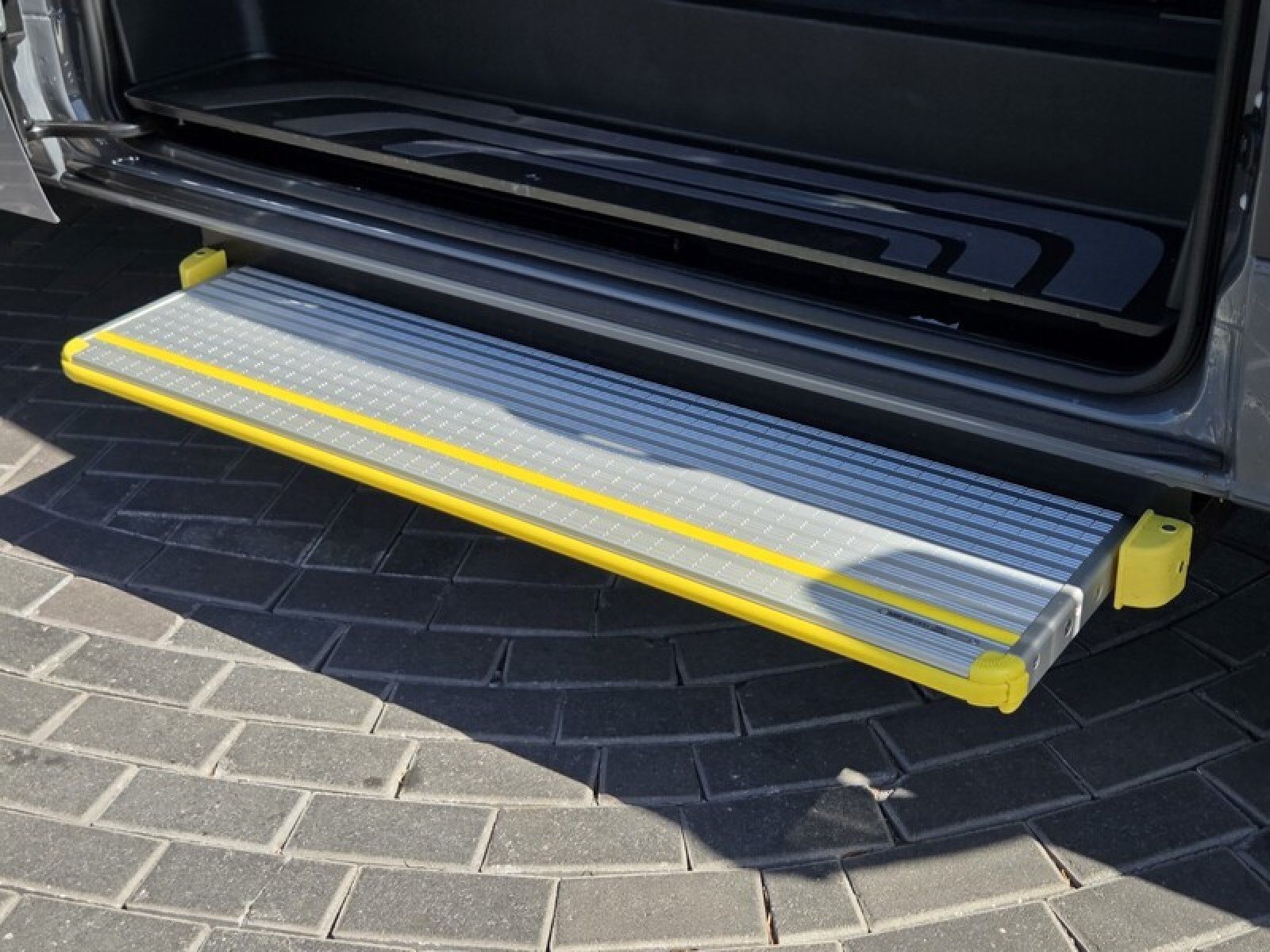 New 2026 Mercedes-Benz Sprinter 2500 image 16