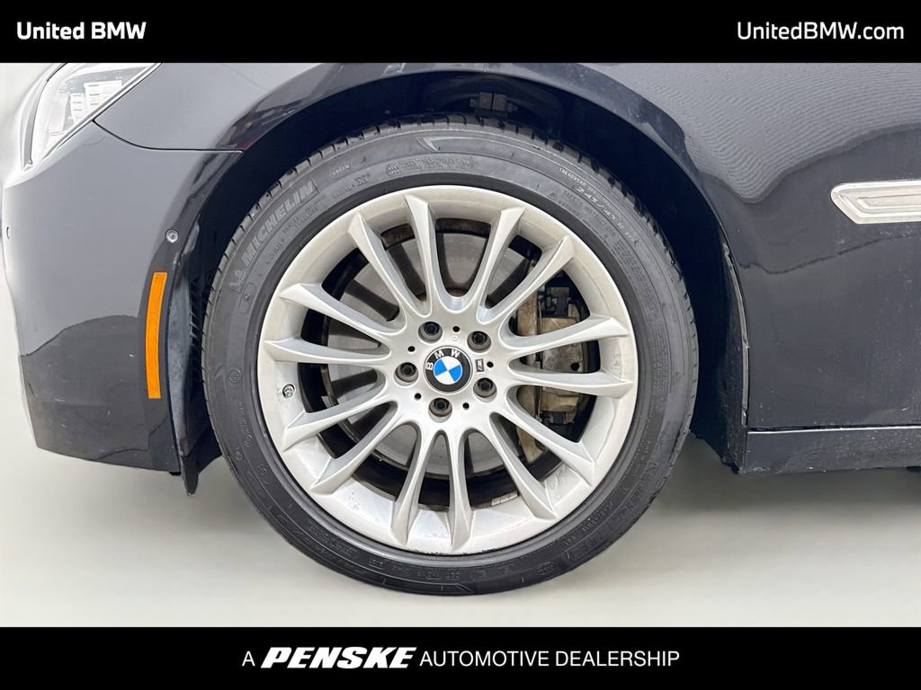 Used 2014 BMW 750Li RWD image 2