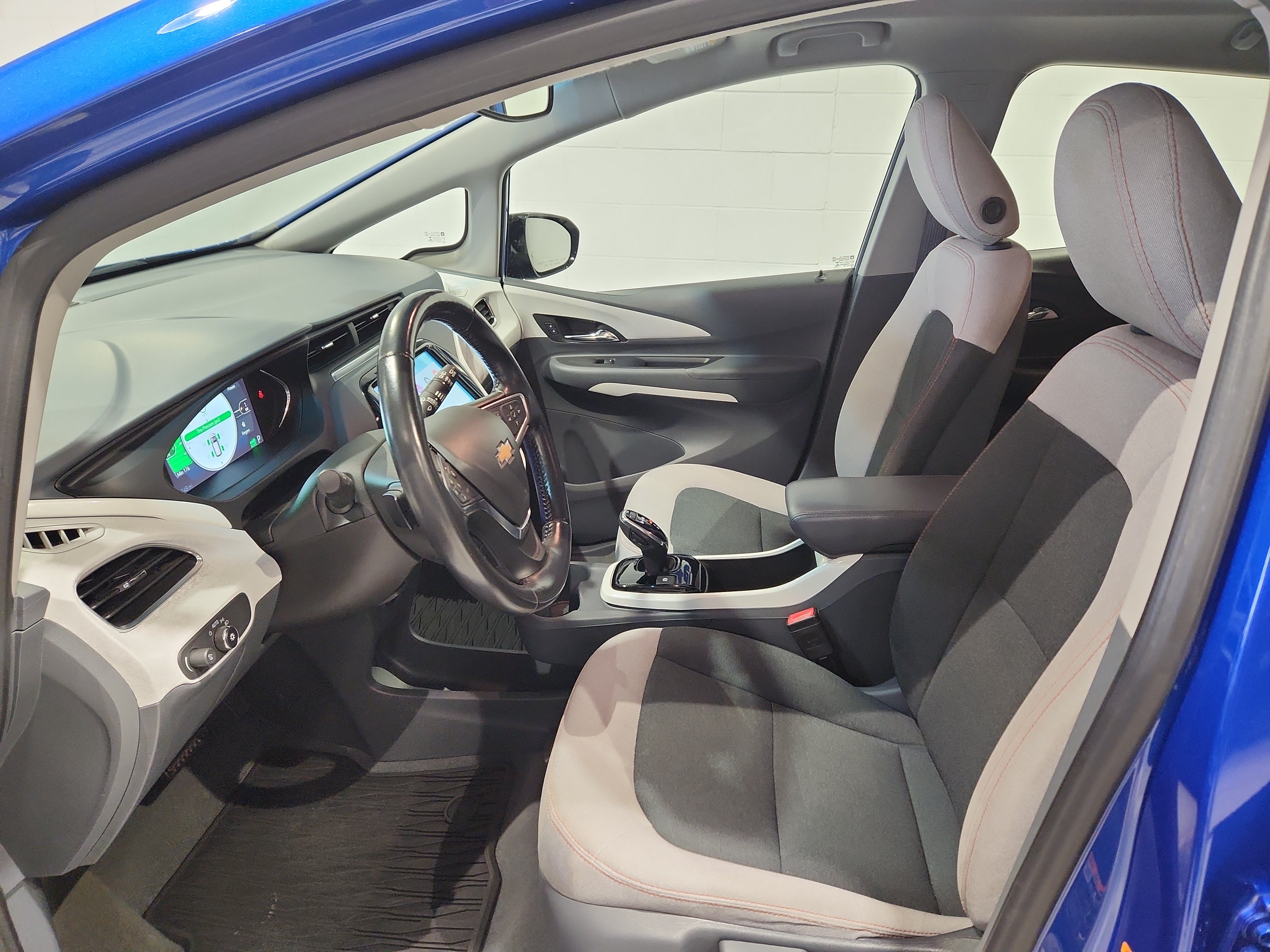 Certified 2017 Chevrolet Bolt LT FWD image 4