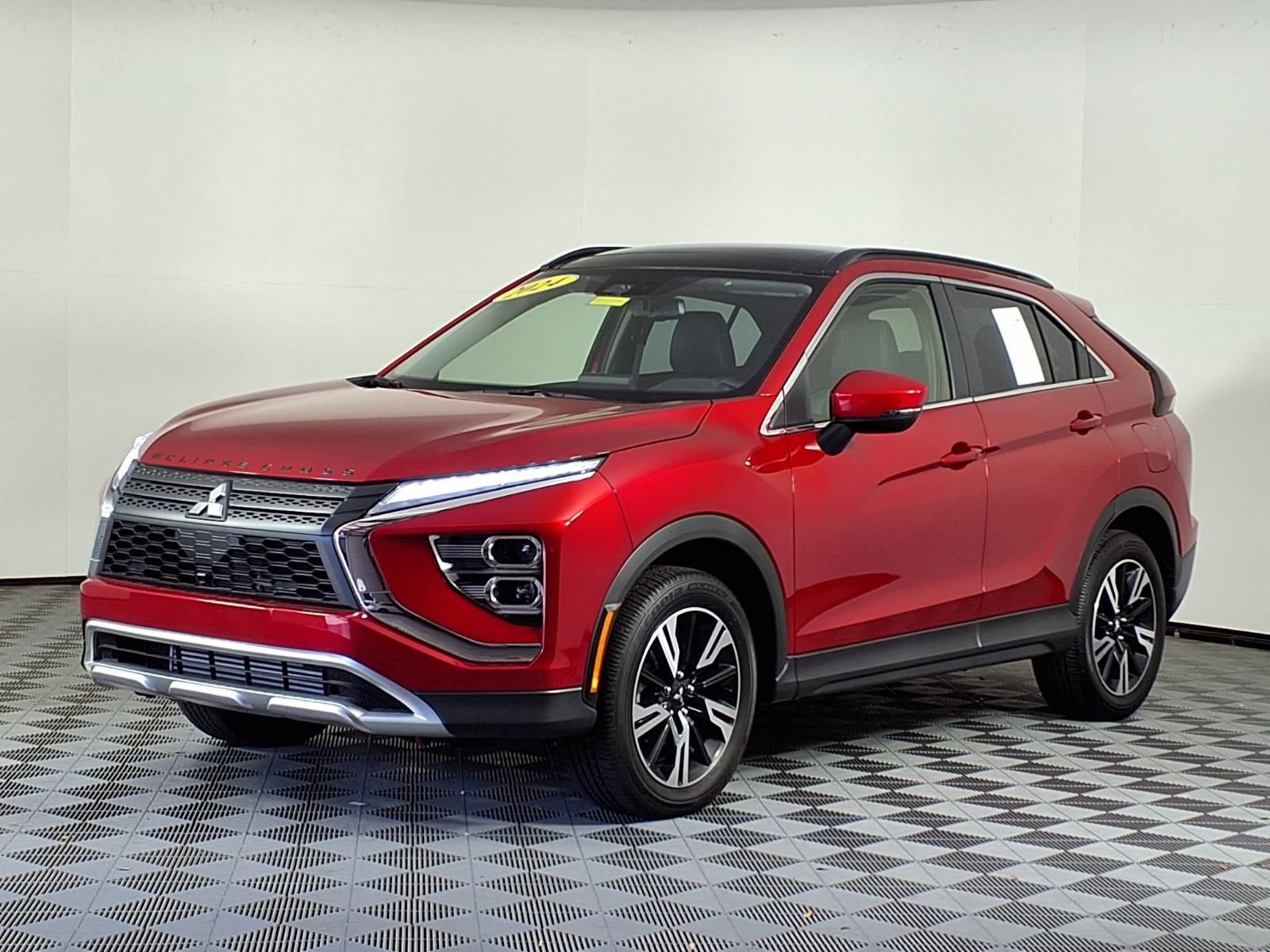 Used 2024 Mitsubishi Eclipse Cross SE image 3