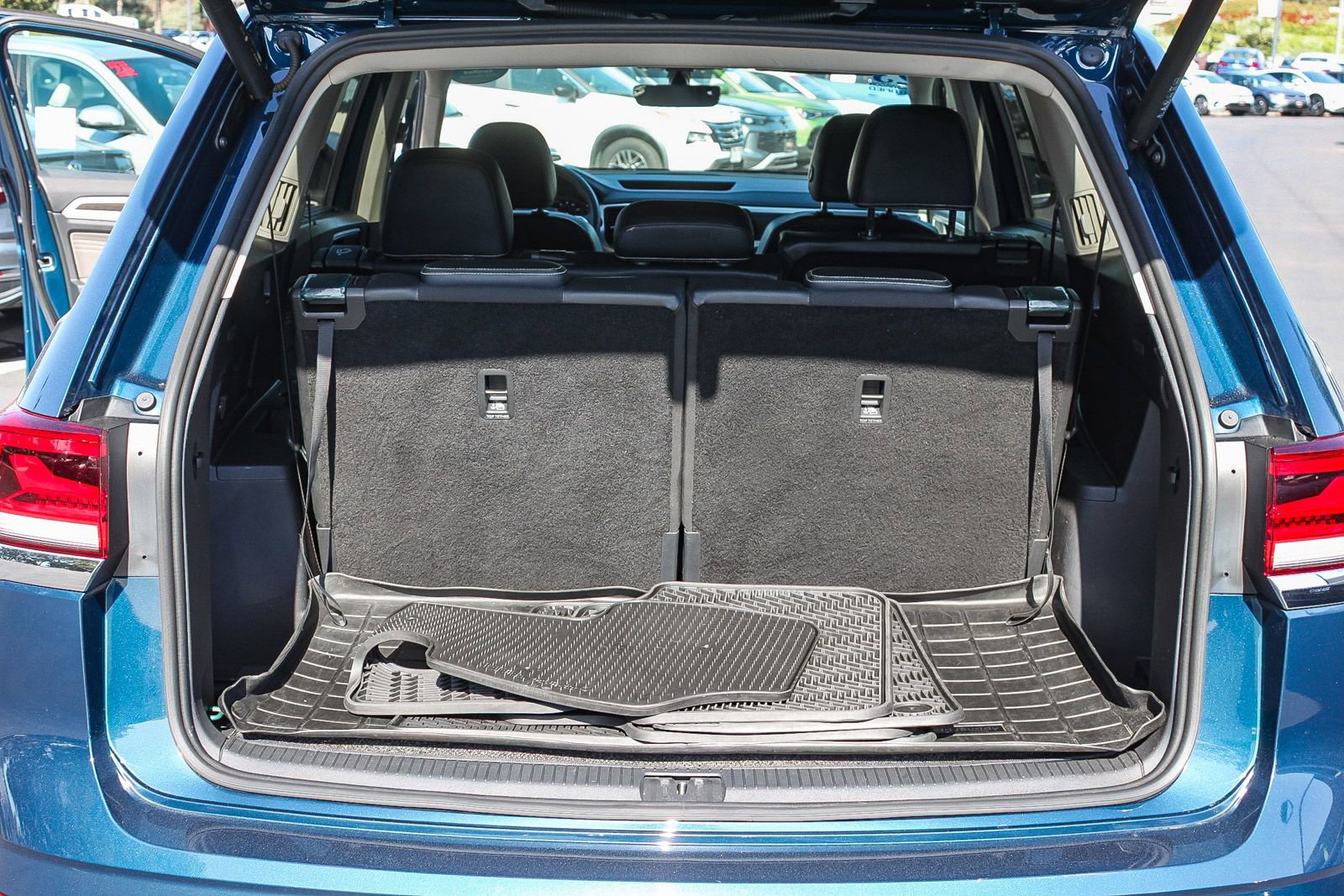 Certified 2023 Volkswagen Atlas SE image 27