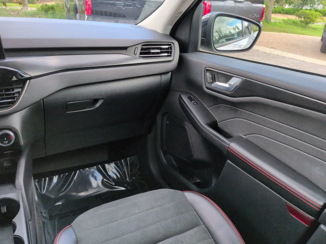 Used 2022 Ford Escape SEL w/ SEL Stealth AWD Package image 16