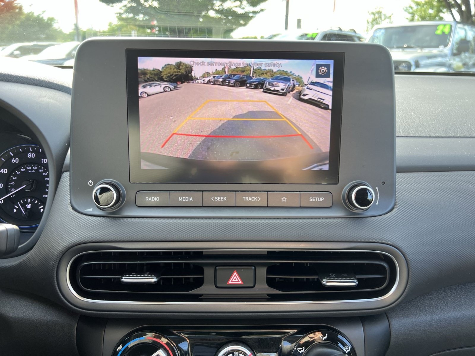 Used 2023 Hyundai Kona SE AWD/4WD image 18