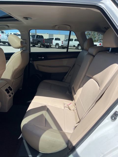 Used 2016 Subaru Outback 2.5i Limited AWD/4WD image 31