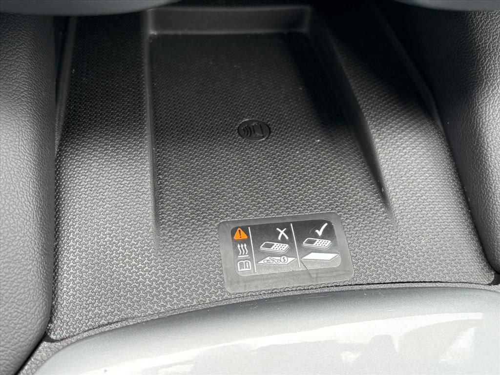 Used 2024 Chevrolet Blazer LT w/ Convenience Package FWD image 13