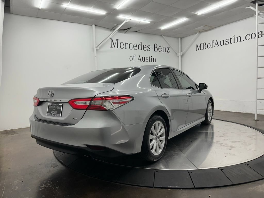 Used 2018 Toyota Camry LE FWD image 7