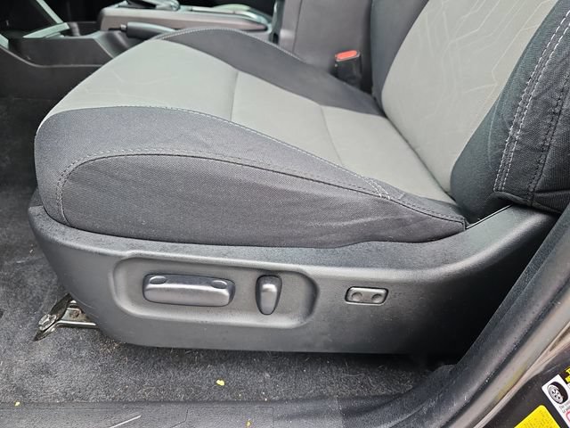 Used 2022 Toyota Tacoma TRD Sport w/ Technology Package RWD image 18