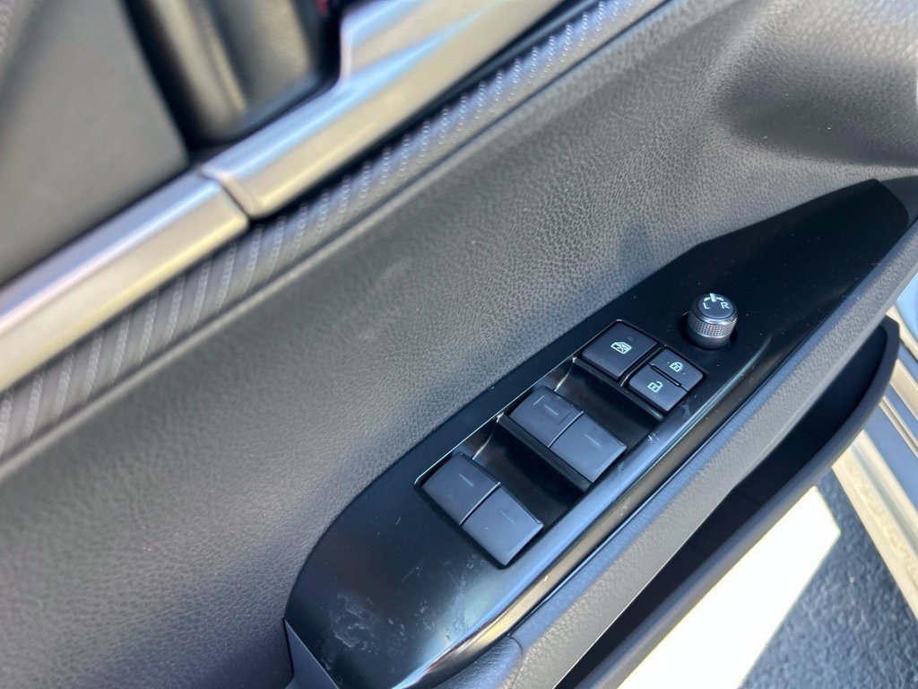 New 2026 Toyota Camry SE FWD image 11