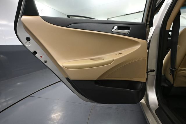 Used 2011 Hyundai Sonata GLS FWD image 27