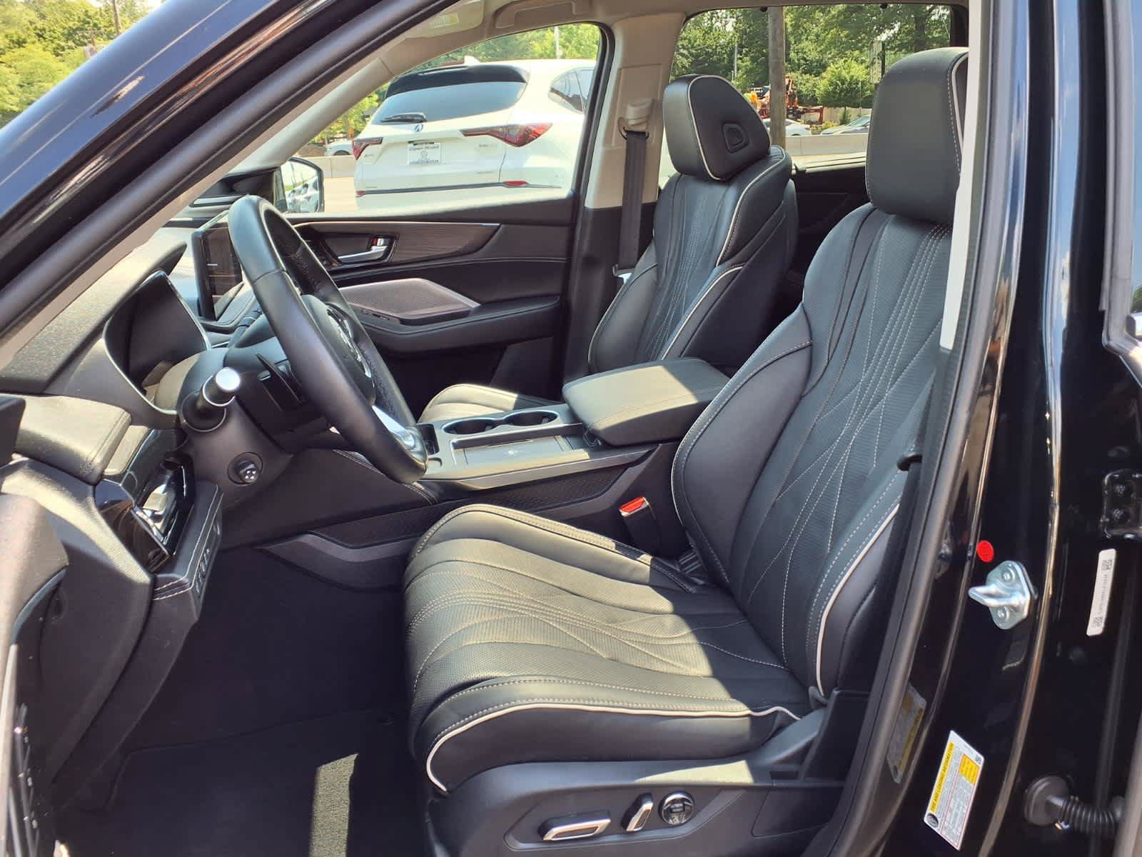 Certified 2025 Acura MDX w/ Advance Package AWD/4WD image 19