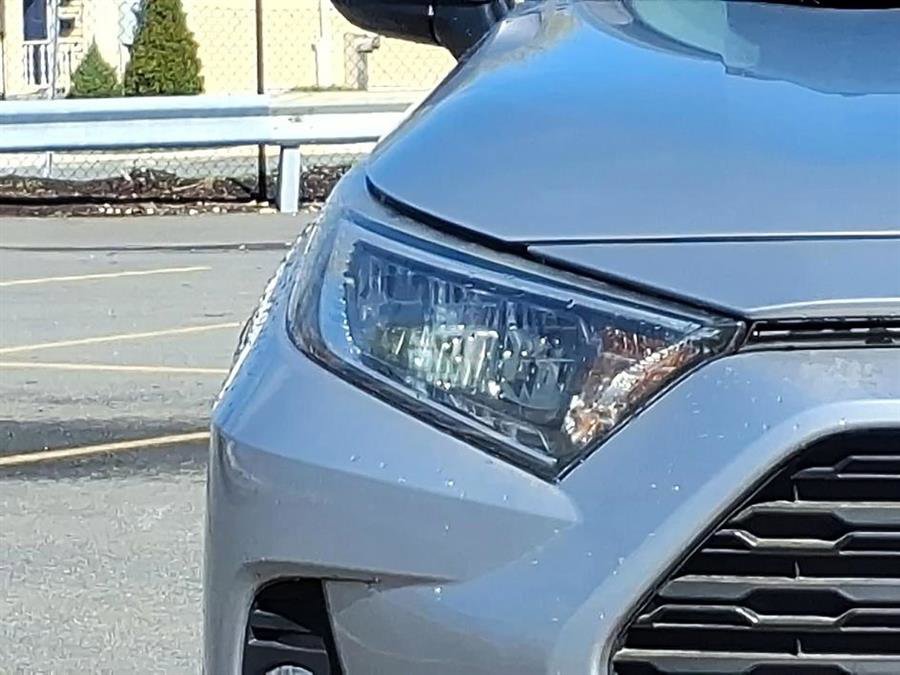 Used 2019 Toyota RAV4 XLE AWD/4WD image 14